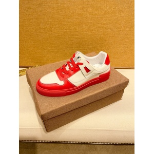 $89.00,Gucci Sneakers For Men # 294935