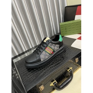 $89.00,Gucci Sneakers For Men # 294978