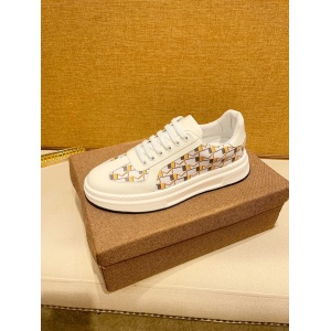 $89.00,Gucci Sneakers For Men # 294984