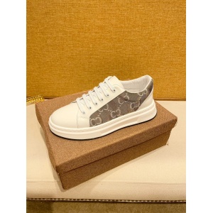 $89.00,Gucci Sneakers For Men # 294988