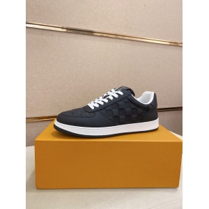 $89.00,Louis Vuitton Sneakers For Men # 295079