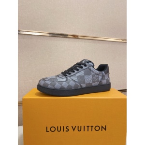 $89.00,Louis Vuitton Sneakers For Men # 295082