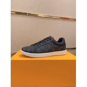 $89.00,Louis Vuitton Sneakers For Men # 295091