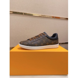 $89.00,Louis Vuitton Sneakers For Men # 295092