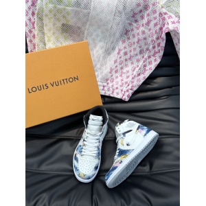 $92.00,Louis Vuitton Sneakers For Men # 295111