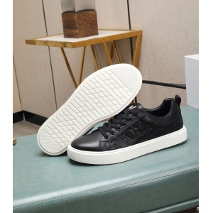 $89.00,Louis Vuitton Sneakers For Men # 295156