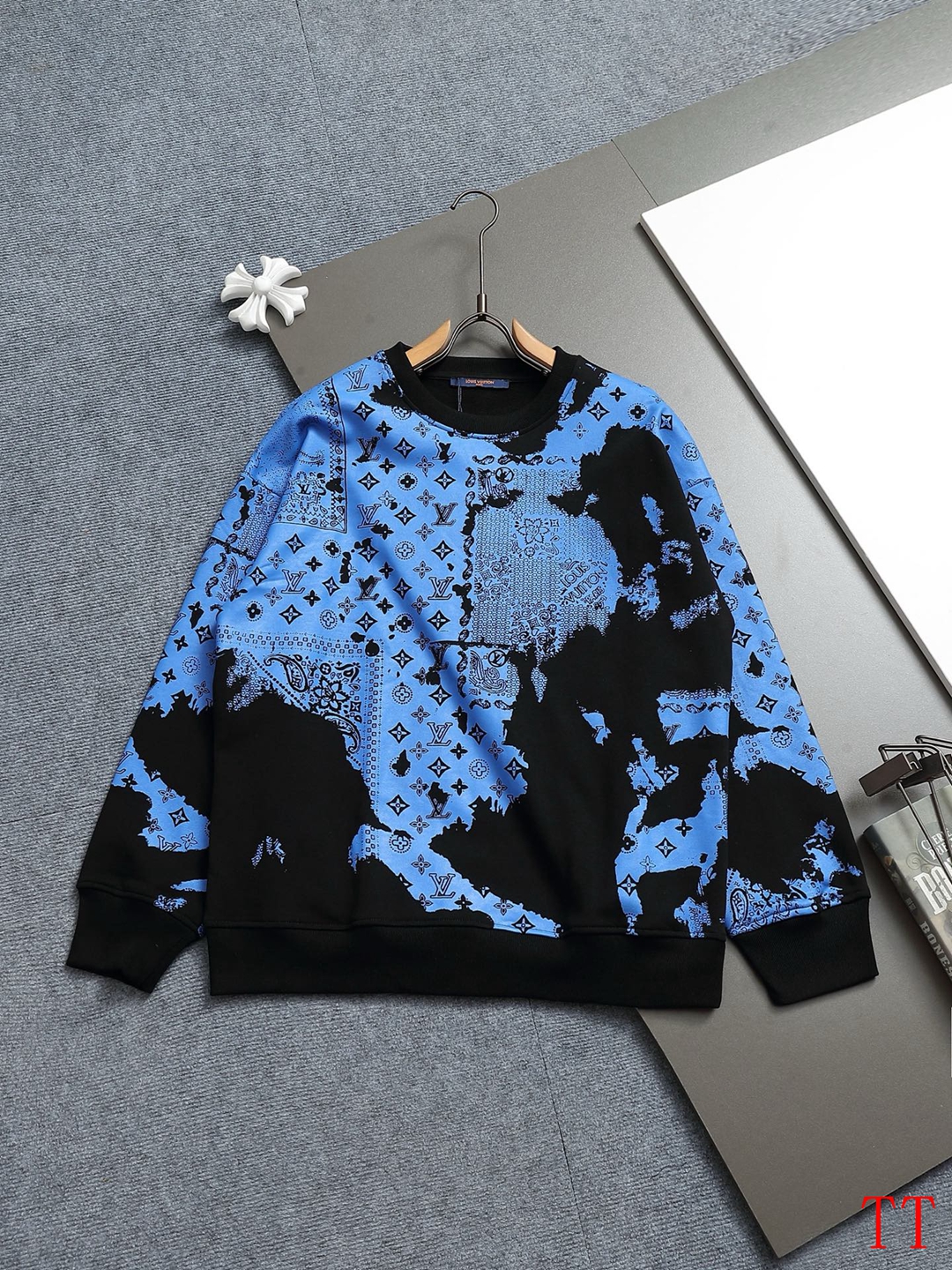 Louis Vuitton Sweatshirts For Men # 294282