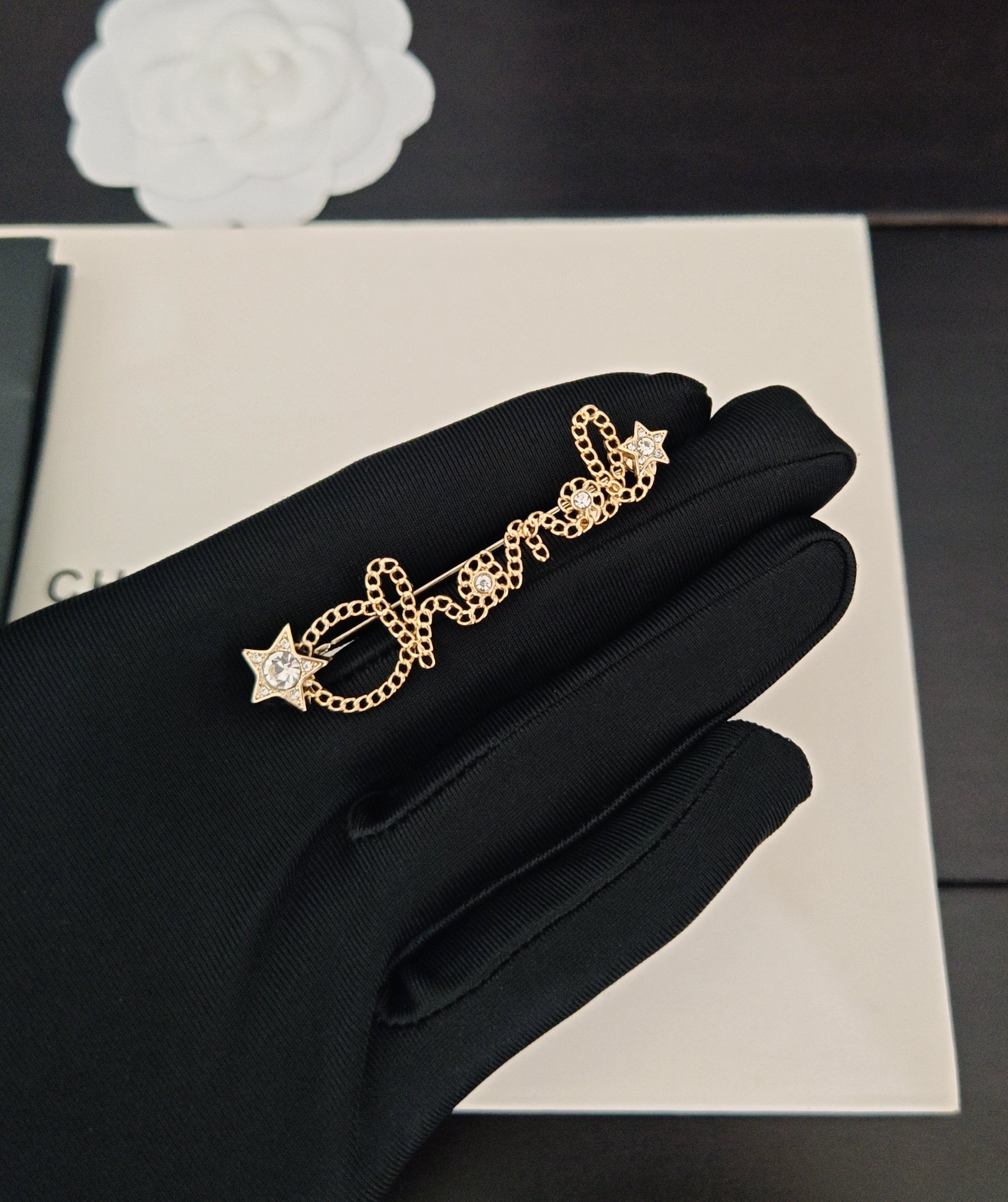 Chanel Brooch For Women # 294628