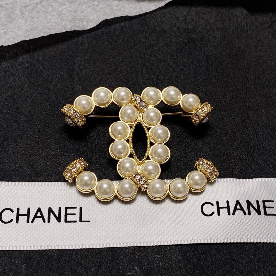 Chanel Brooch For Women # 294656