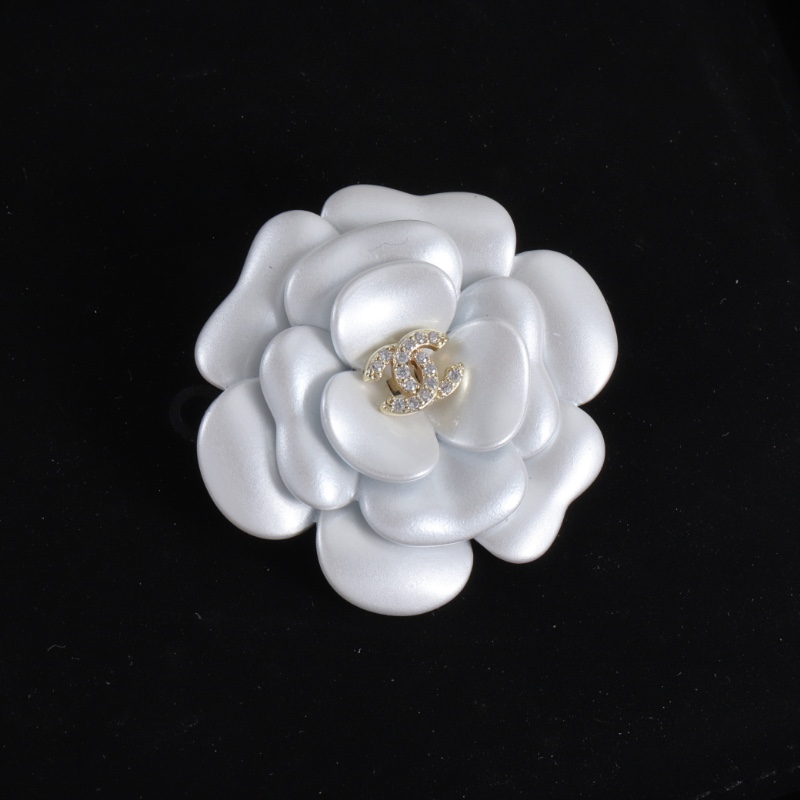 Chanel Brooch For Women # 294682
