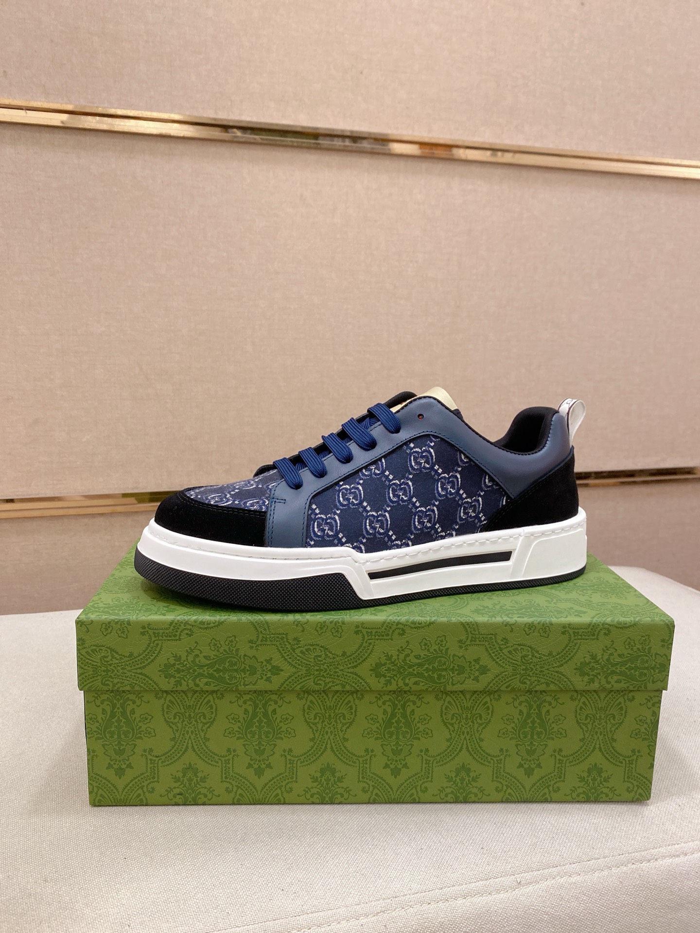 Gucci Sneakers For Men # 294951