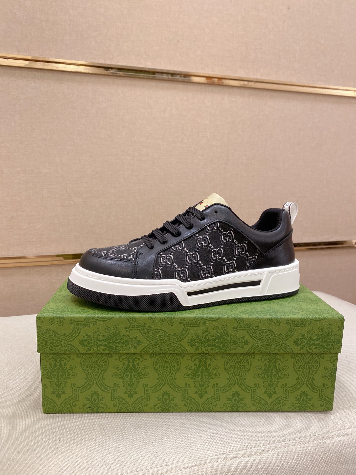 Gucci Sneakers For Men # 294952