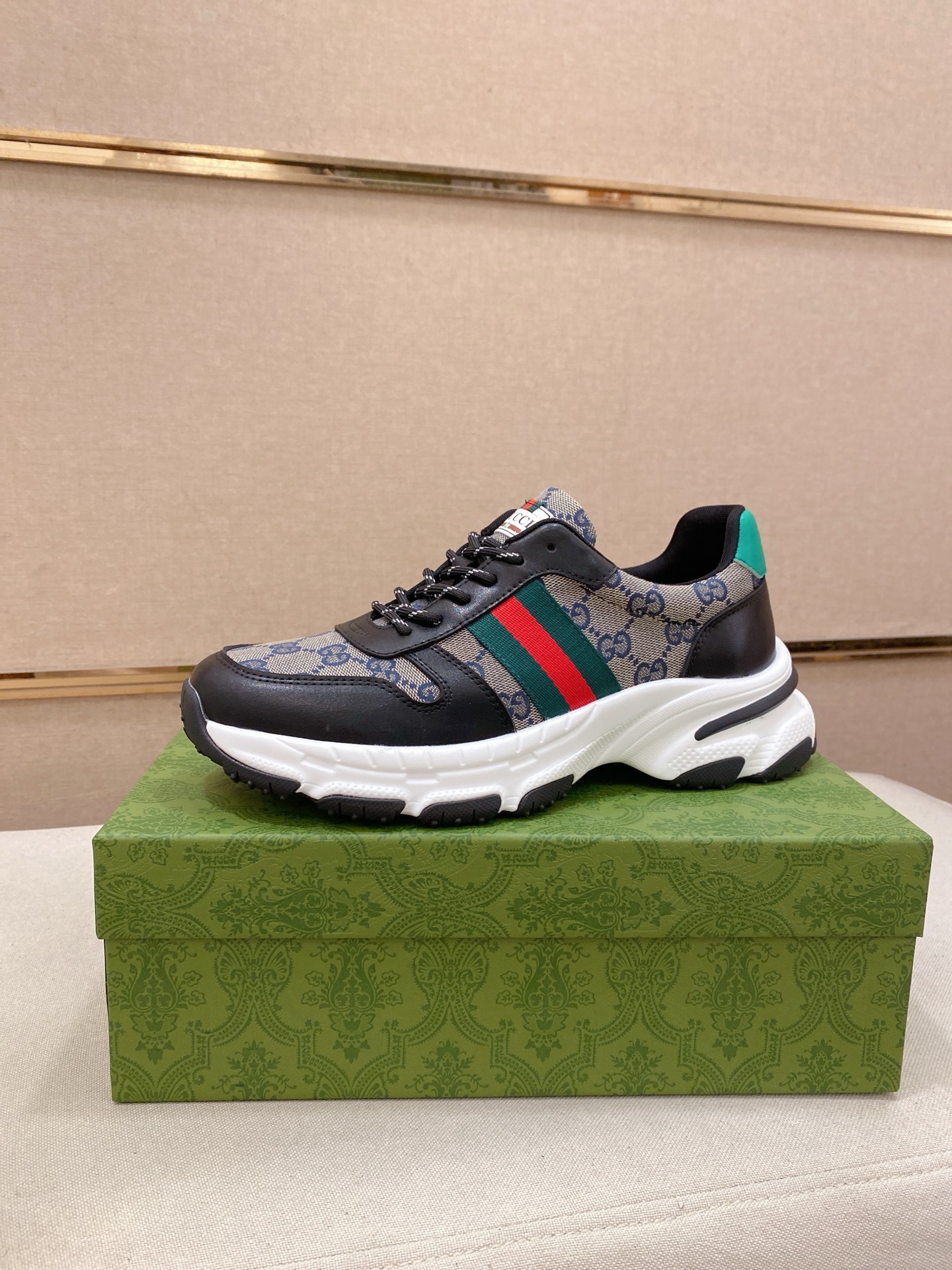 Gucci Sneakers For Men # 294954