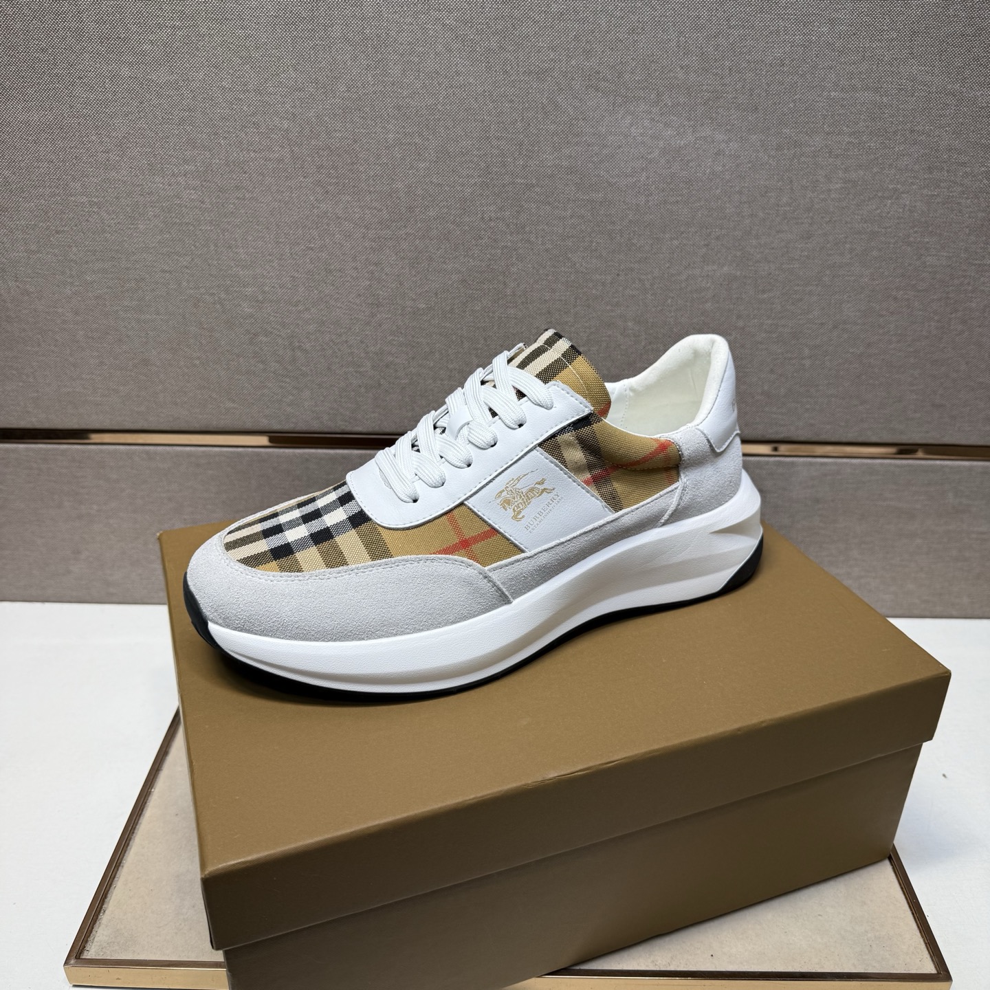 Burberry Sneakers For Men # 294994