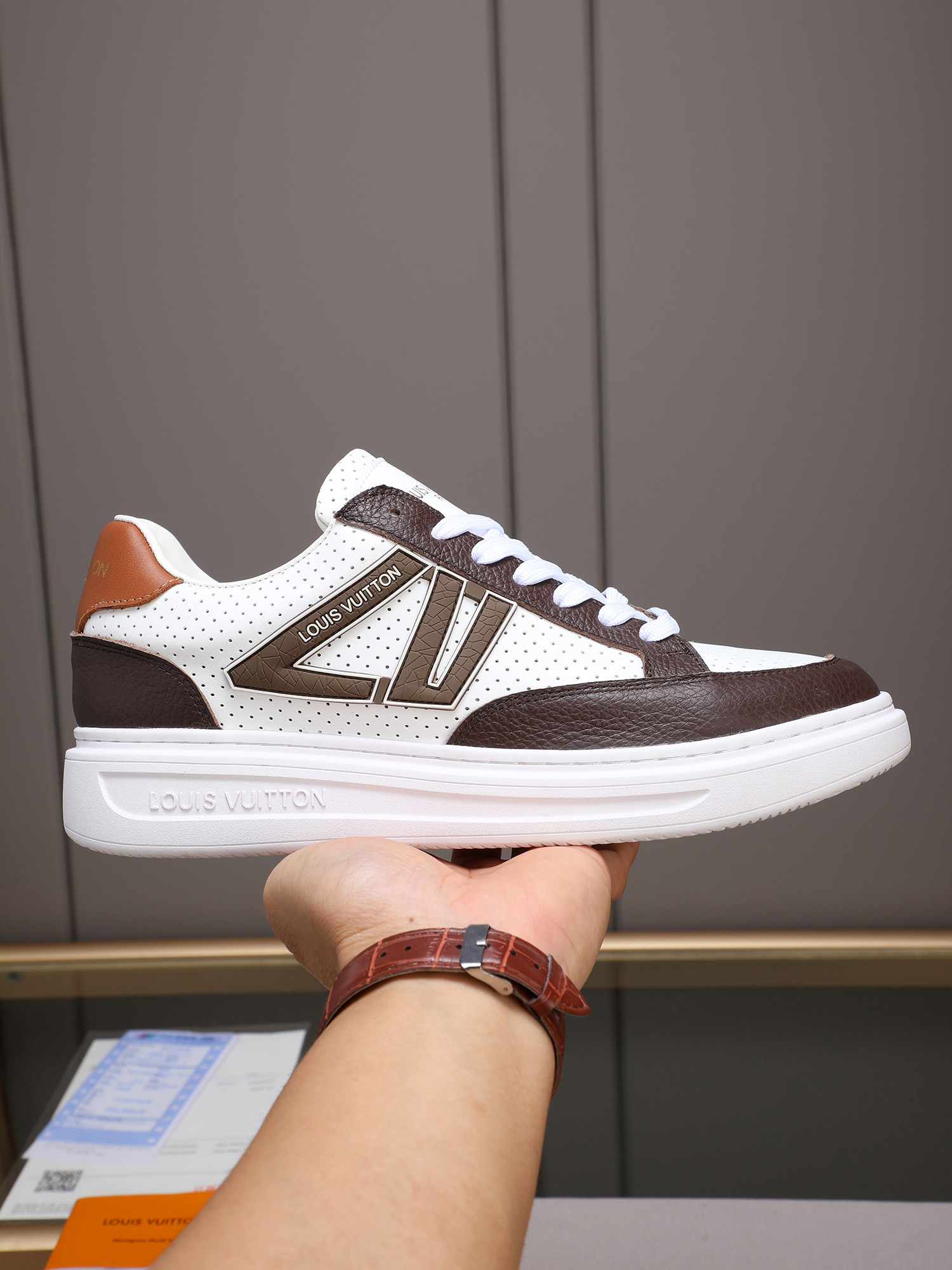 Louis Vuitton Sneakers For Men # 295054