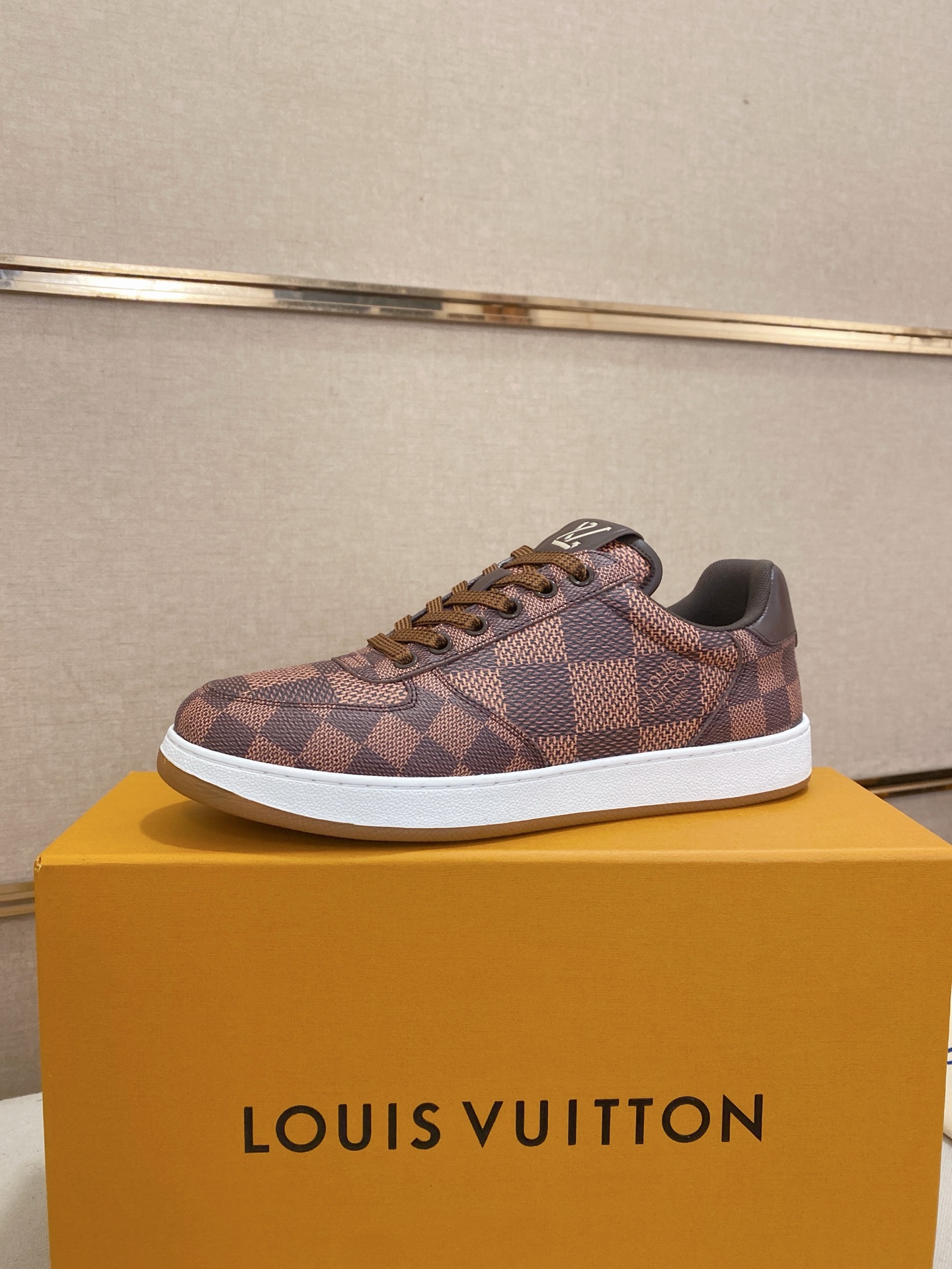 Louis Vuitton Sneakers For Men # 295083