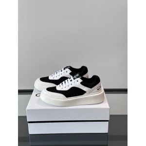 $89.00,Givenchy Casual Sneakers For Men # 295351