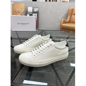 $89.00,Givenchy Casual Sneakers For Men # 295357