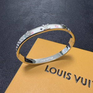 $29.00,Louis Vuitton Bangle For Women # 295516