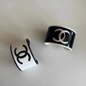 $29.00,Chanel Bracelet For Women # 295610