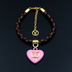 $29.00,Louis Vuitton Bracelet For Women # 295614