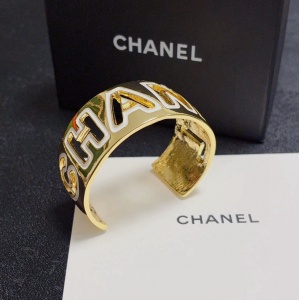 $32.00,Chanel Bangle For Women # 295619