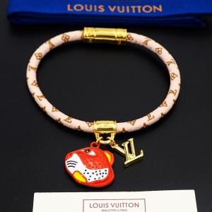 $32.00,Louis Vuitton Bracelet For Women # 295628