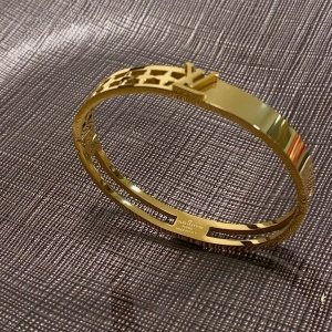 $32.00,Louis Vuitton Bangle For Women # 295665