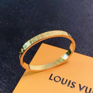 $29.00,Louis Vuitton Bangle For Women # 295680