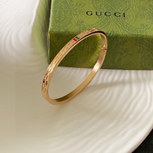 $29.00,Gucci Bangle For Women # 295683
