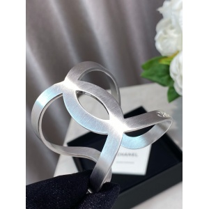 $32.00,Chanel Bangle For Women # 295728