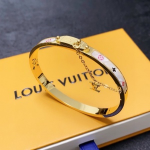 $29.00,Louis Vuitton Bangle For Women # 295752