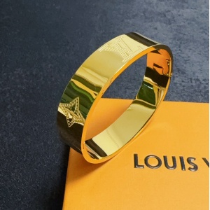 $29.00,Louis Vuitton Bangle For Women # 295760