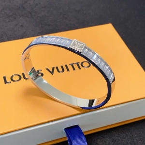 $29.00,Louis Vuitton Bangle For Women # 295770