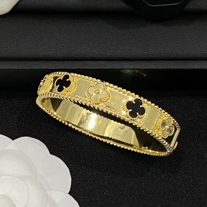$29.00,VanCleef&Arpels Bangle For Women # 295776