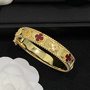 $29.00,VanCleef&Arpels Bangle For Women # 295777