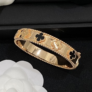 $29.00,VanCleef&Arpels Bangle For Women # 295778