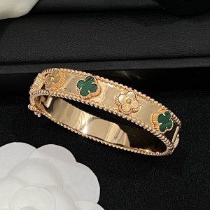 $29.00,VanCleef&Arpels Bangle For Women # 295779