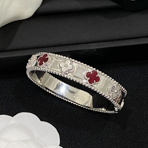 $29.00,VanCleef&Arpels Bangle For Women # 295783