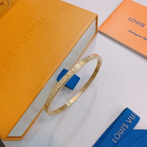 $29.00,Louis Vuitton Bangle For Women # 295804