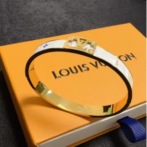 $29.00,Louis Vuitton Bangle For Women # 295817