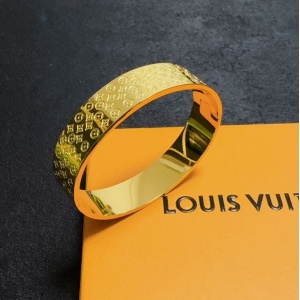 $29.00,Louis Vuitton Bangle For Women # 295820
