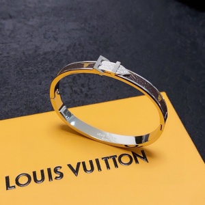 $29.00,Louis Vuitton Bangle For Women # 295821