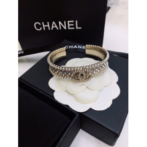 $29.00,Louis Vuitton Bangle For Women # 295859
