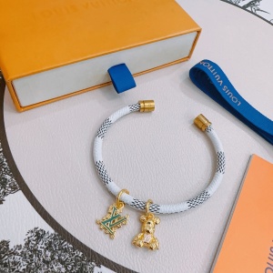 $29.00,Louis Vuitton Bangle For Women # 295886