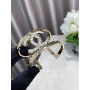 $29.00,Chanel Bangle For Women # 295888