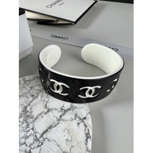 $29.00,Chanel Bangle For Women # 295935