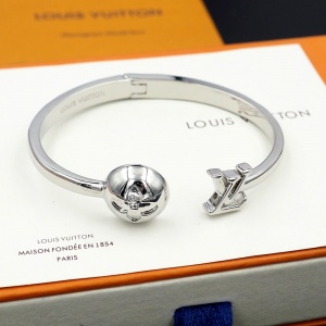 $29.00,Louis Vuitton Bangle For Women # 295945