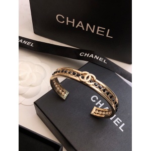 $29.00,Louis Vuitton Bangle For Women # 295946