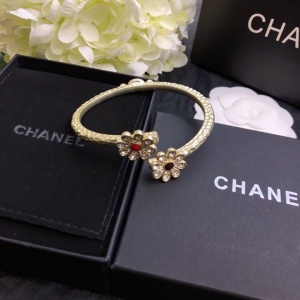 $29.00,Chanel Bangle For Women # 295947